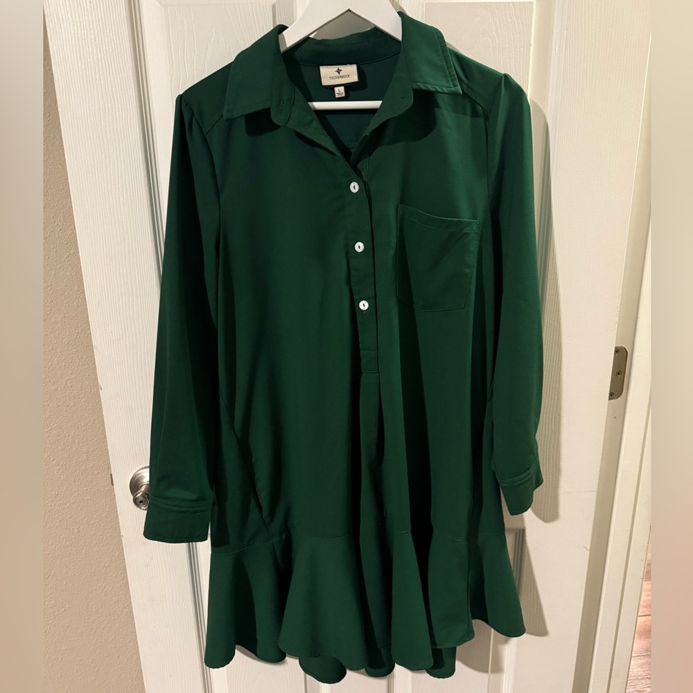 Authentic Tuckernuck Green Callahan Shirt Dress with Pockets! Size: Large!